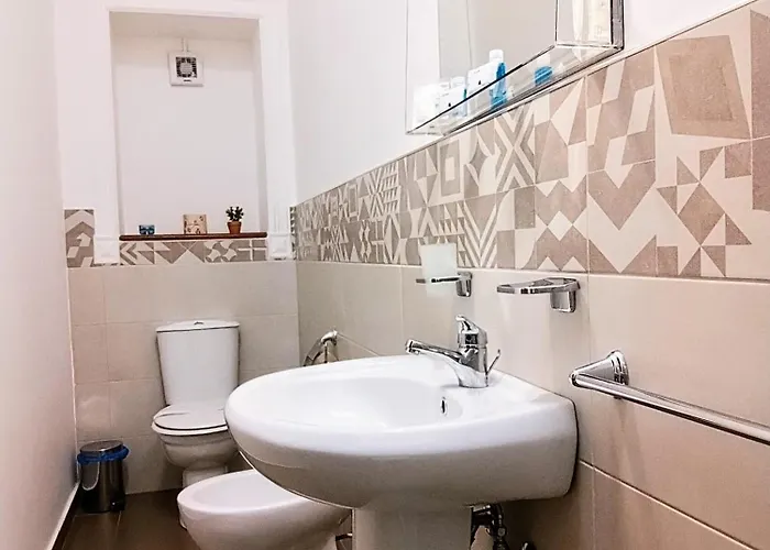 Suleima Centro Bed & Breakfast 3*